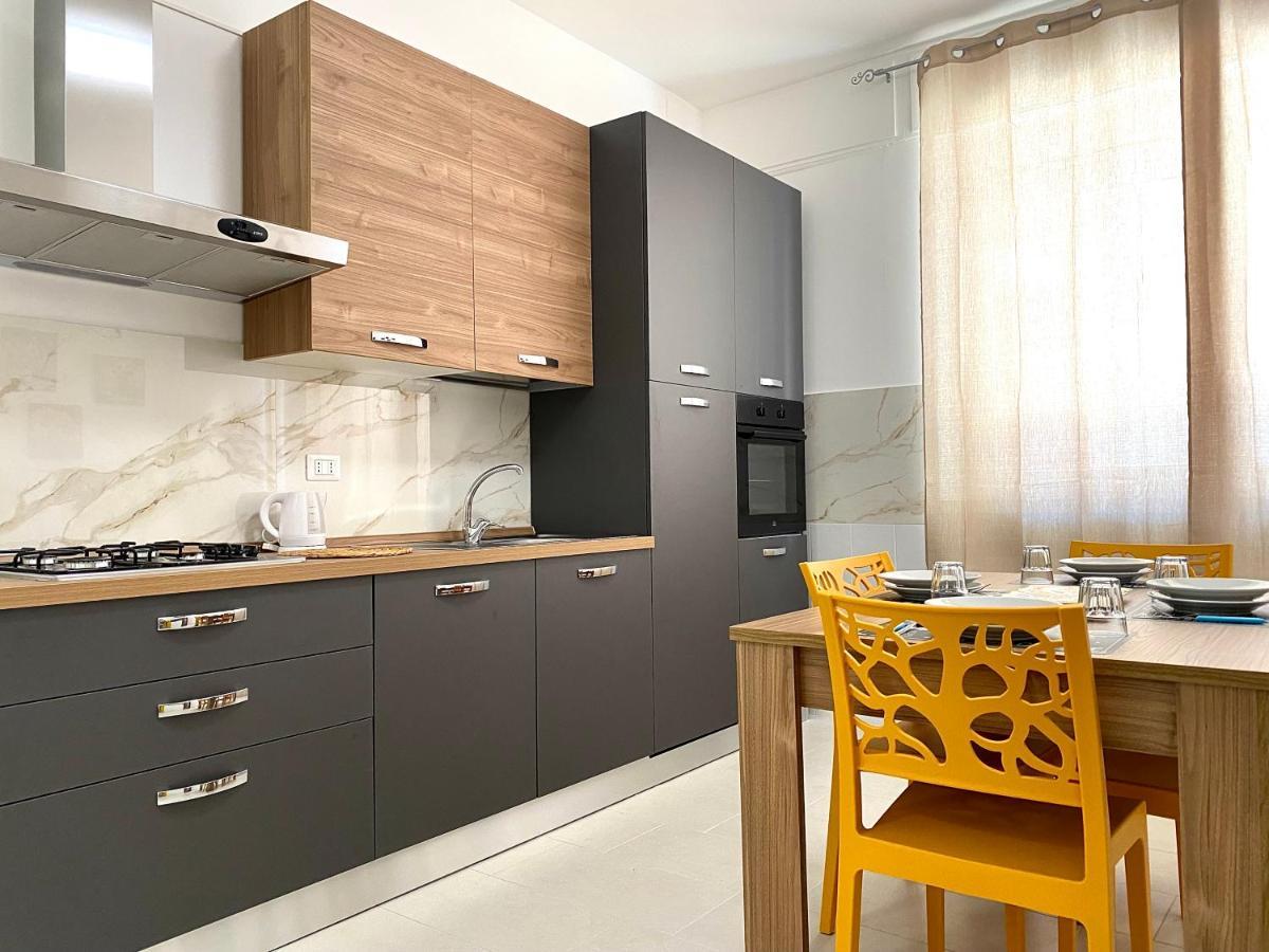 Monopoli Guest House - Puglia Mia Apartments ภายนอก รูปภาพ